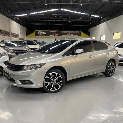 HONDA CIVIC 1.8 LXS 16V FLEX 4P AUTOMÁTICO HONDA CIVIC 1.8 LXS 16V FLEX 4P AUTOMÁTICO